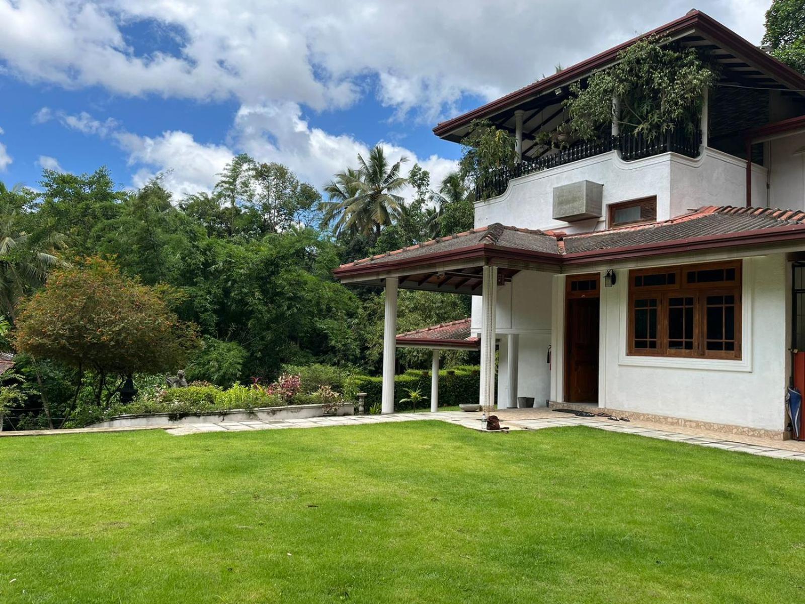 Heaven Palace Kandy Esterno foto